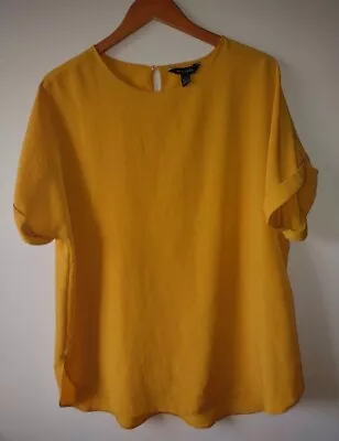 New Look Ladies Mustard Top - 16 • £5