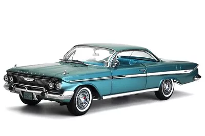 1:18 1961 Chevrolet Impala Sport Coupe – Twilight Turquoise • $279