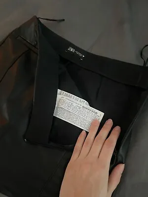 $7 • Buy Zara Faux Leather Skort Size Xs