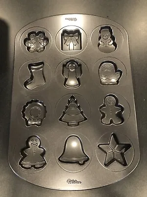 $9.99 • Buy Wilton Holiday Cookie Shapes Pan 2012 Christmas Baking 12 Designs New