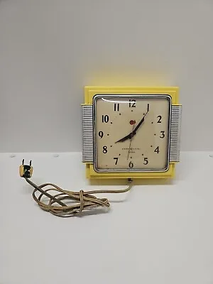 Vintage GE Telechron Wall Clock - Yellow - 1940’s - Model 2HA43- WORKS!!!!! (H) • $99