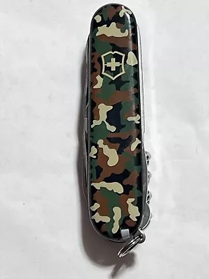 Victorinox Huntsman Camo Swiss Army Knife • $21.99