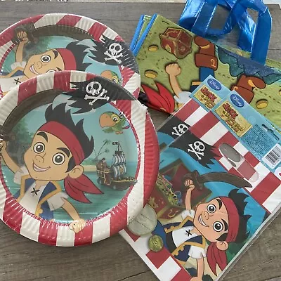 Jake And The Neverland Pirates Party Set-16 Plates-12 Party Bags-3 Loot Bags • £6