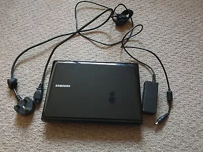 £80 • Buy Samsung N145 Netbook, 120GB SSD, MX 21.3 Linux / Win 7 Home Premium ,Full Update