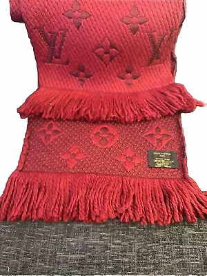 Pre-Loved Louis Vuitton Red Ruby  94% Wool 6%Silk Logomania Scarf. • £231