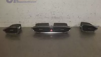 23 2023 Hyundai Santa Fe Swb Oem Dash Vent Bezel Set  • $100