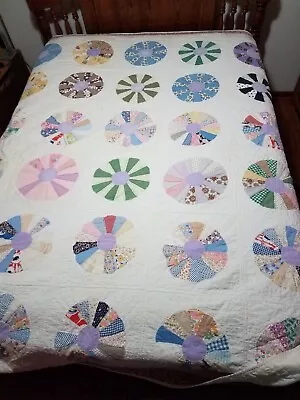 Vintage Handstitched And Machine Stitched Dresden Plate Quilt 96  X 82  • $135