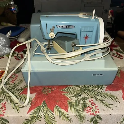 Vintage Child's Sister Electric Sewing Machine 1960's Model 25 • $35