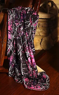 Muddy Girl Camo Camouflage Micro Mink To Sherpa Throw Blanket - Moonshine • $59.95