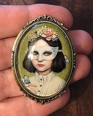 Fab GOTHIC Girl With White Mask Vtg Effect Cameo Costume Brooch - BN • £7.99