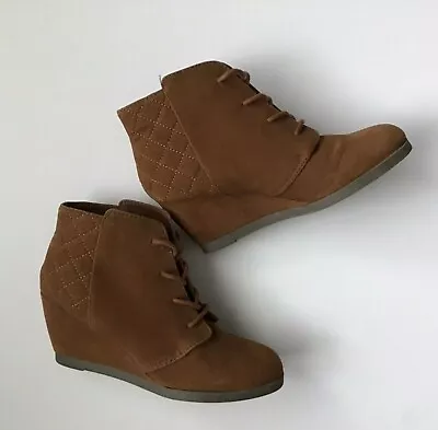 Madden Girl Damien Brown Wedge Ankle Boot 5.5 Quilted Lace Up Bootie • $19.95