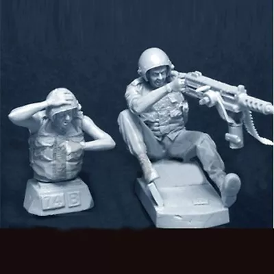 $14.99 • Buy 1/35 Resin Vietnam War US Tankers Close Combat Unpainted BL220