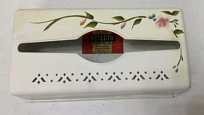 1950s Chic Retro Metal Hand Painted Wall Mounted Tissue Box Holder Cover • $12.98