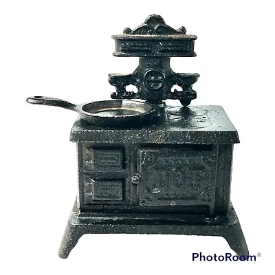 Vintage Miniature Dot Cast Iron Wood Stove Dollhouse Furniture 4 1/2” W/ Fry Pan • $19.95