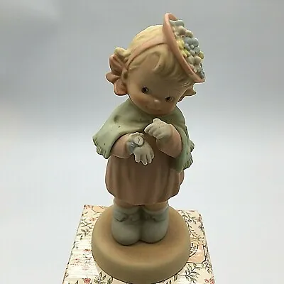 Memories Of Yesterday Figure Enesco. Time To Celebrate S0105 • $8.09