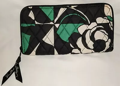 Vera Bradley Accordion Wallet - Green/Black/White • $12