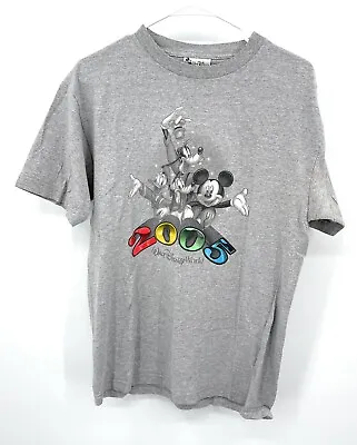 2005 Walt Disney World  Mickey Goofy Donald Pluto Gray Tshirt Sz M • £10.73