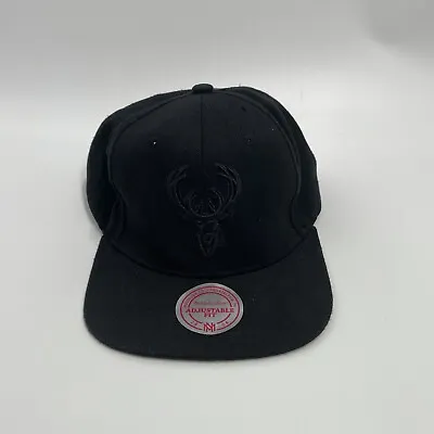 Milwaukee Bucks Snapback Hat Cap - Mitchell & Ness - Black - Embroidered • $7.79