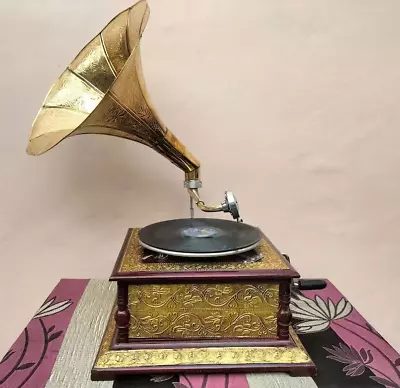 Vintage Revival: Designer Wind-Up Gramophone - An Elegant Phonograph For Home • $556.31