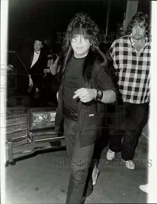 1986 Press Photo Guitarist Mick Mars Of Motley Crue At Roxy In Hollywood • $19.99