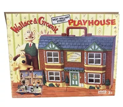 Wallace And Gromit West Wallaby Street Playhouse 1989 Carry Case & 4 Figures • £26.99