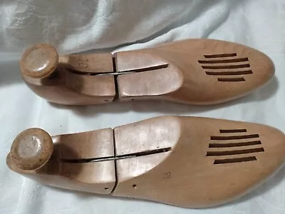 Vintage Solid Wood Shoe Boot Stretcher Tree Pair Is Size 10 Great Condition! • $15.90