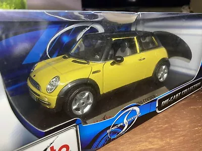 Maisto 1:18 Diecast 2010 Mini Cooper Special Edition Yellow Die Cast • $47