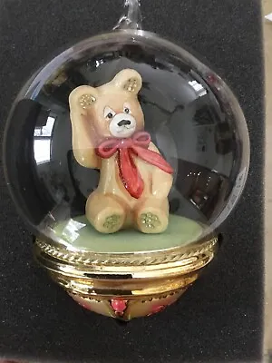 Komozja Family Collection Christmas Bear Ornament Swarovski • $79.99