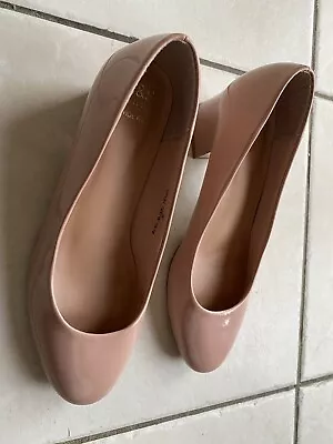 ❤️ M&S Insolia  Nude Shiny Small Block Heel Shoes Size 5 Worn Once ❤️ • £10