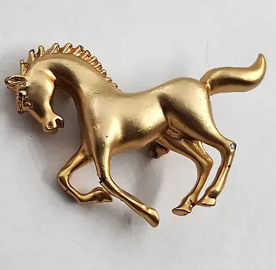 Unsigned Vintage Matte 1.5   Gold Tone Trotting Galloping Horse Pin Brooch • $10.49