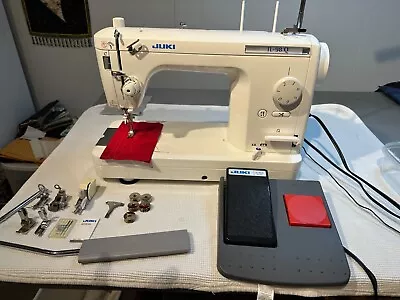 Juki TL-98Q Sewing Machine Runs Smooth Great Stitches • $330