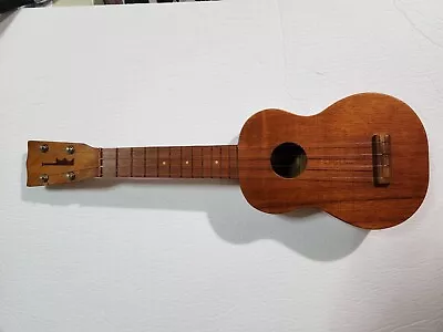 Kamaka Ukulele 1960 Gold Label Standard • $595