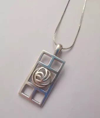 Sterling Silver Mackintosh Style Pendant Necklace . R5H • $4.98