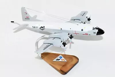 Lockheed Martin® P-3A Orion Naval Missile Center 18' Mahogany Model • $359