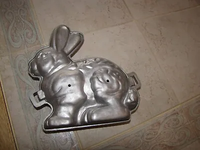 Vintage 11  Rabbit Bunny Easter Chocolate Mold Cake  Heavy Cast Metal Aluminum • $9.99