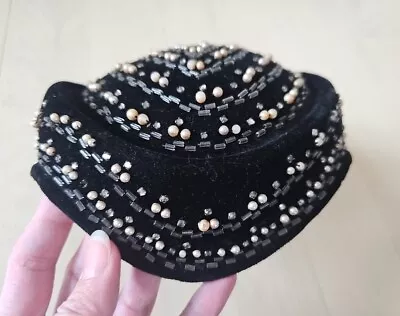 Vintage Beautiful Women 30s 40s Hat Black Velour Juliette Beaded Capulet Pillbox • $29.99