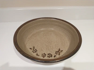 £6 • Buy Vintage Stoneware Grayshott (?) Studio Pottery Bowl