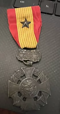 South Vietnamese Army Gallantry Original Medal Award With Star • $35