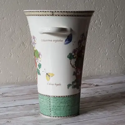 £24.99 • Buy Wedgwood Queens Ware Sarah's Garden Viola Tricolour Handled Vase Green Border