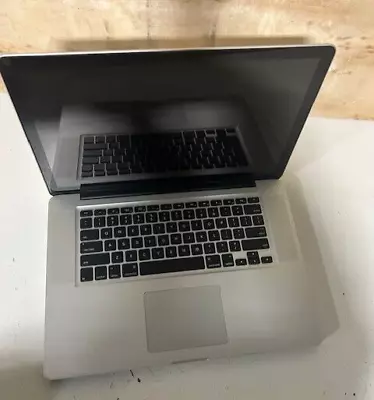 Apple 15.4  Macbook A1286 Does Not Boot Good Screen For Parts And Repair Only. • $45.99