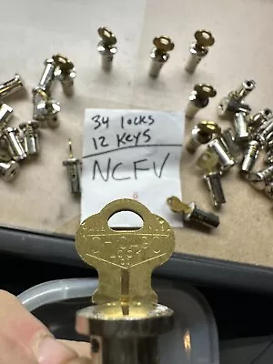 34 Locks 12 Keys MOST Bulk GUMBALL VENDING MACHINE Oak Northwestern Lock NCFV • $119.99