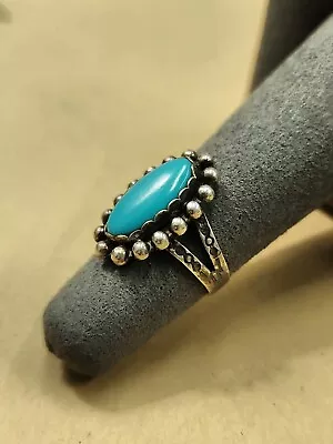 Vintage Southwestern/Native American Sterling Split Shank Turquoise Ring Size 5 • $39.95