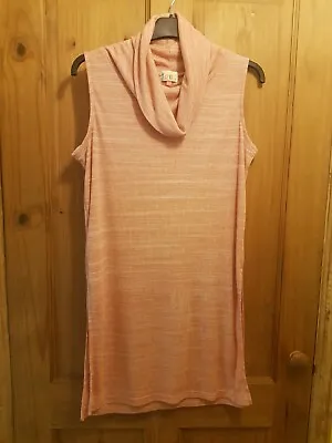 £4 • Buy Ladies Long Peach Coloured Top Size 12/14 From Lottie Great Condition.