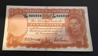 Banknote Of Australia Ten Shillings Commonwealth Of Australia.  Excellent Cond. • £10.50