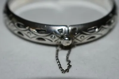 Mexican Vintage Sterling Silver Hinged Bracelet With Safety Chain 1/2 W TM 143  • £36.10