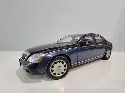 AutoArt 1:18 Maybach 57 Blue Two Tone 1:18 B66962157 Dealer Edition Gold Box • $225