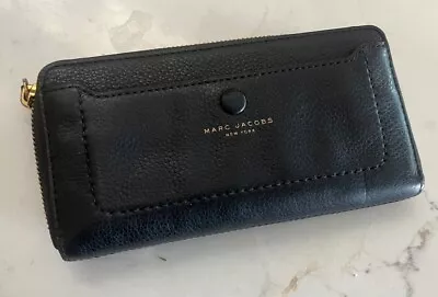 Marc Jacobs Empire City Travel Wallet-Black -$230 • $49