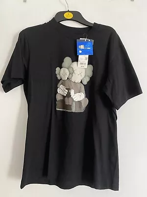 Kaws Uniqlo T Shirt   • £20