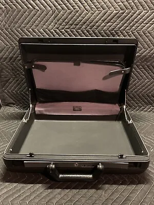 Vintage Classic SAMSONITE Hard Shell Black  BRIEFCASE Deep 5  Delegate Attache • $44.50