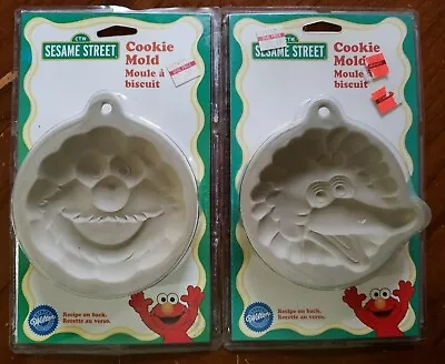 Pair Of Wilton Sesame Street Ceramic COOKIE MOLDS Elmo Big Bird 4 Inch 1998 • $29.95